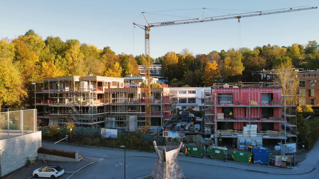 Oppføring av nye 2 nye boligblokker, med totalt 19 leiligheter og felles parkeringskjeller.